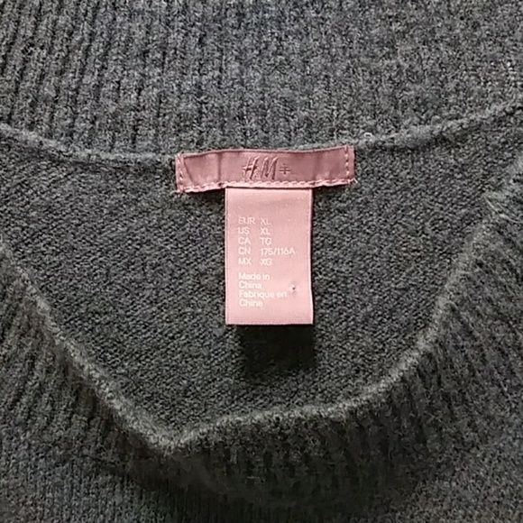 Sweater - Picture 2 of 4